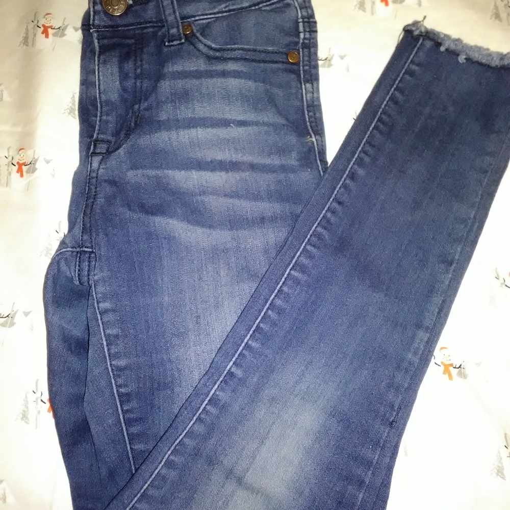 Girls Celebrity Pink Distressed jeans Sz 10